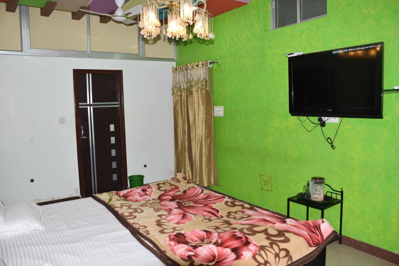 Hotel Deep Valley Mount Âbû Extérieur photo