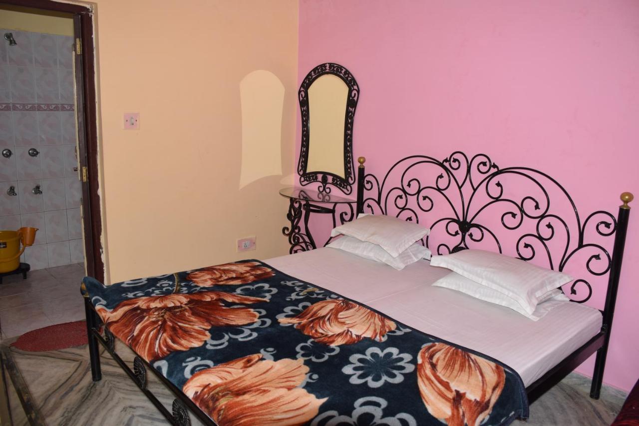 Hotel Deep Valley Mount Âbû Extérieur photo